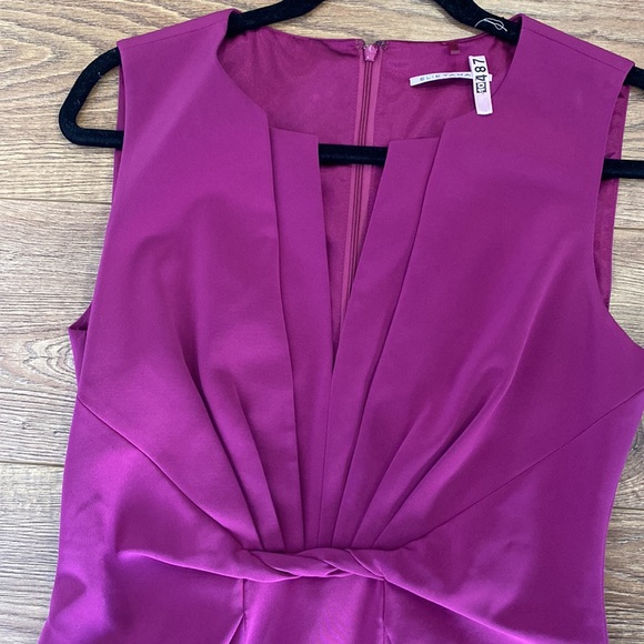 Ellie tahari just above the knee dress size 8. - Picture 3 of 5